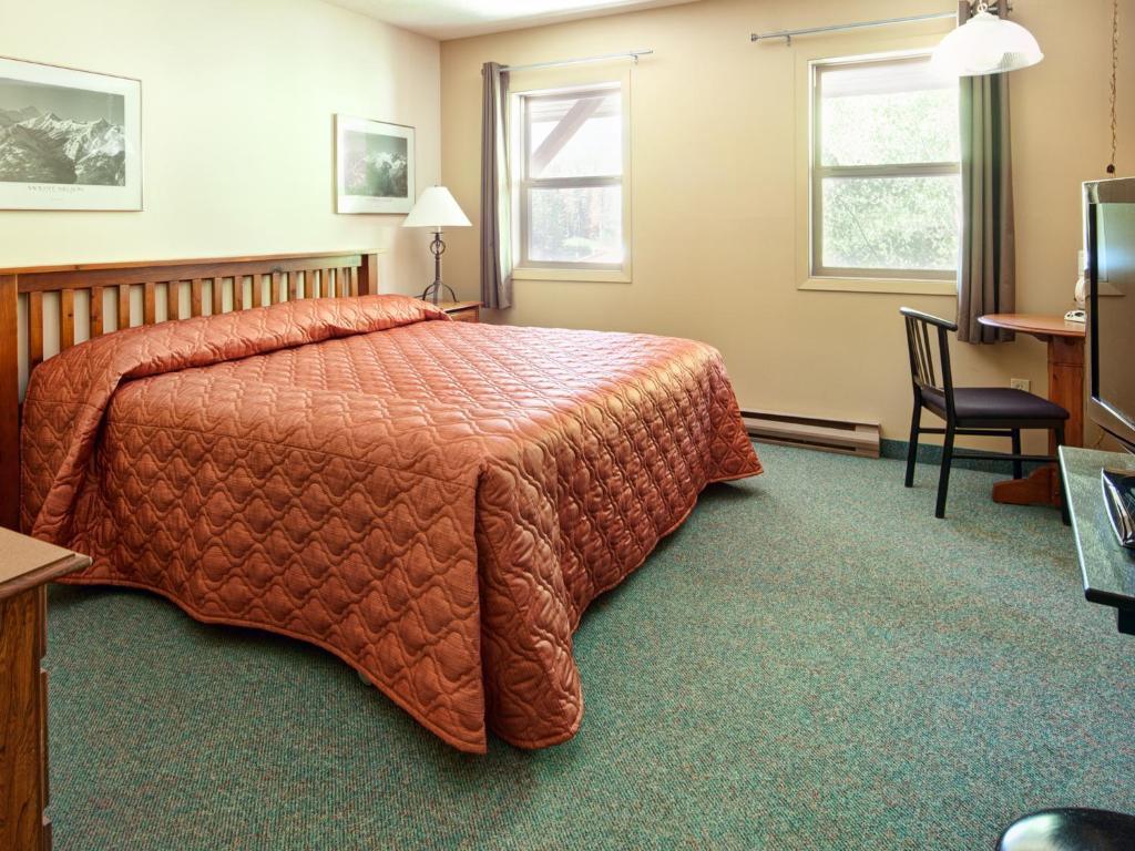 Panorama Mountain Resort - Pine Inn Room photo